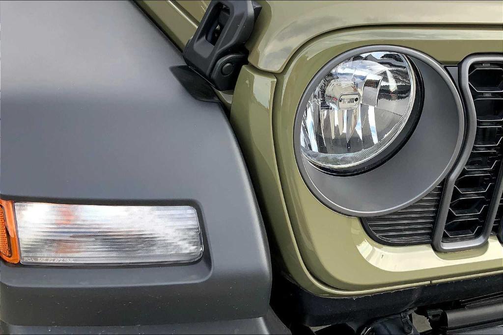 new 2025 Jeep Wrangler car, priced at $35,920