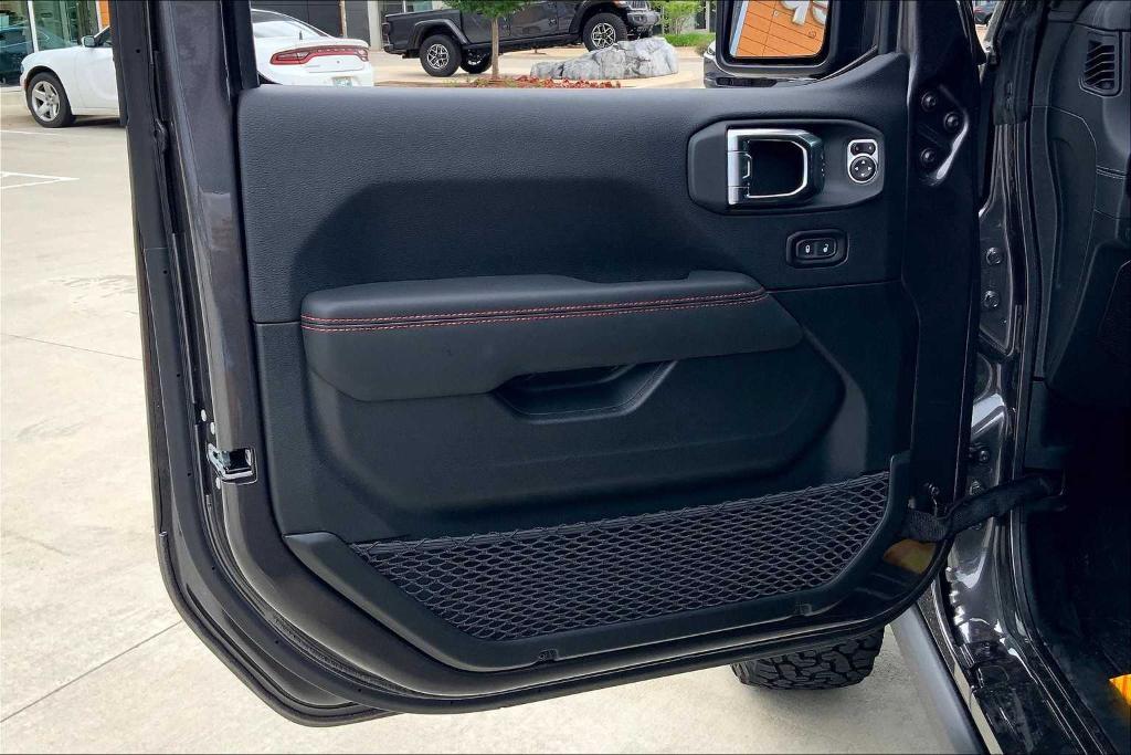 new 2025 Jeep Wrangler car, priced at $51,027