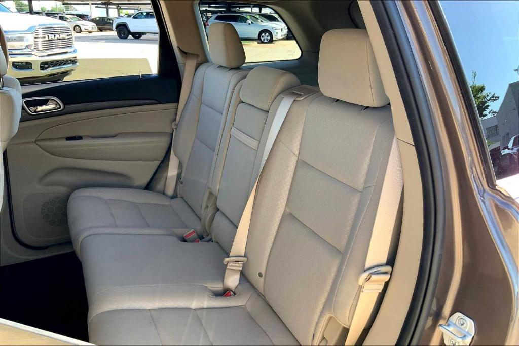 used 2020 Jeep Grand Cherokee car, priced at $21,154