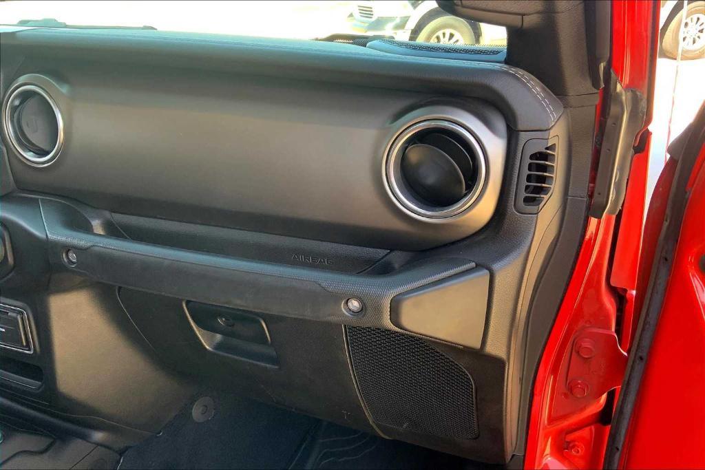 used 2021 Jeep Gladiator car, priced at $35,271