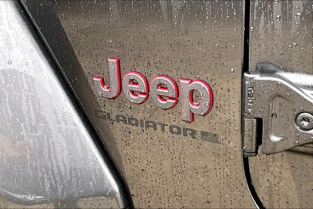 new 2025 Jeep Gladiator car, priced at $50,046