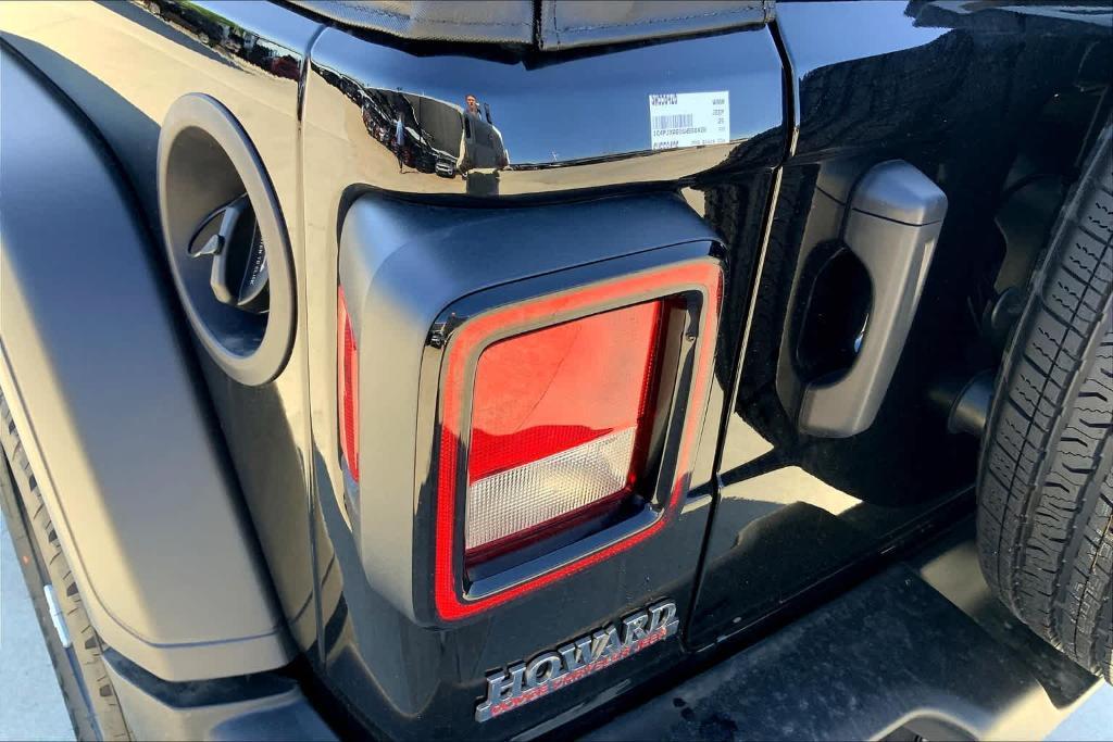 new 2025 Jeep Wrangler car, priced at $31,350