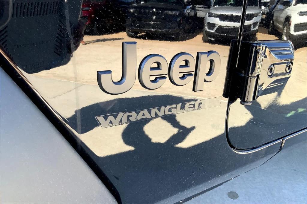 new 2025 Jeep Wrangler car, priced at $31,350