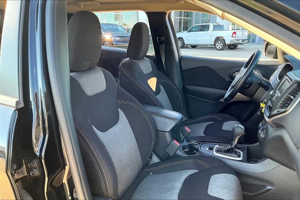 used 2017 Jeep Cherokee car, priced at $14,875