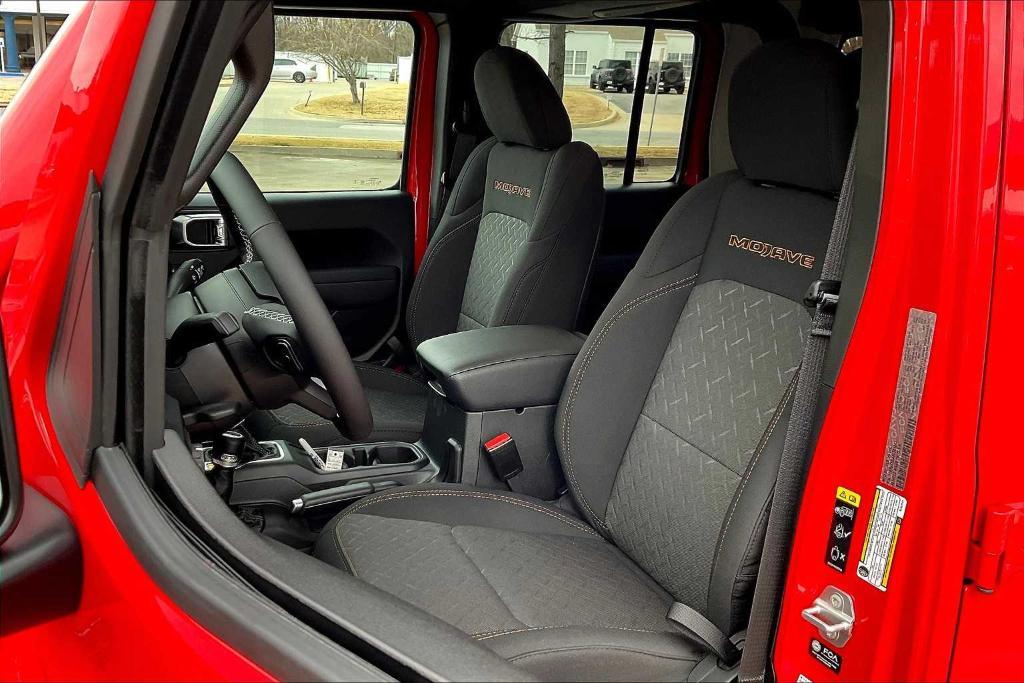 new 2025 Jeep Gladiator car, priced at $54,499