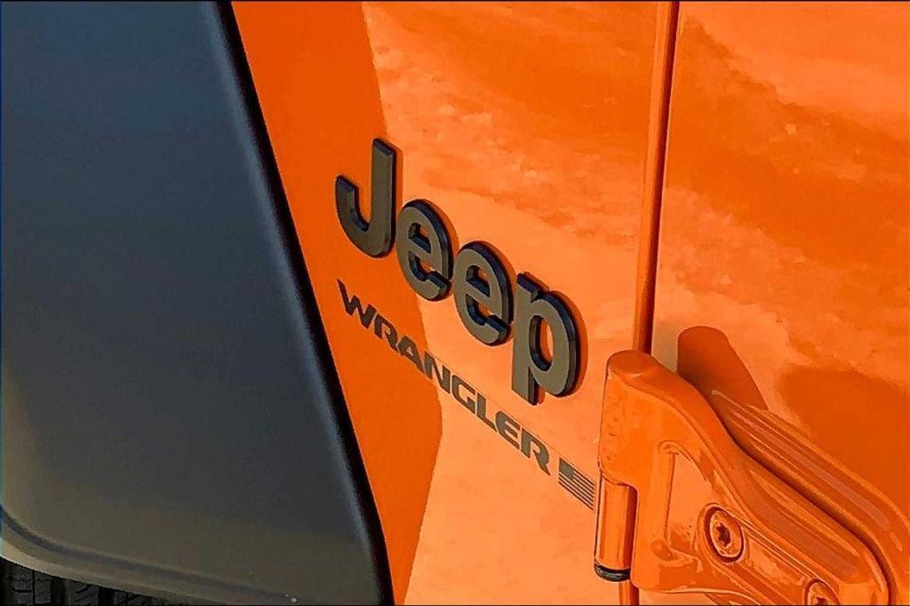 new 2025 Jeep Wrangler car, priced at $30,303
