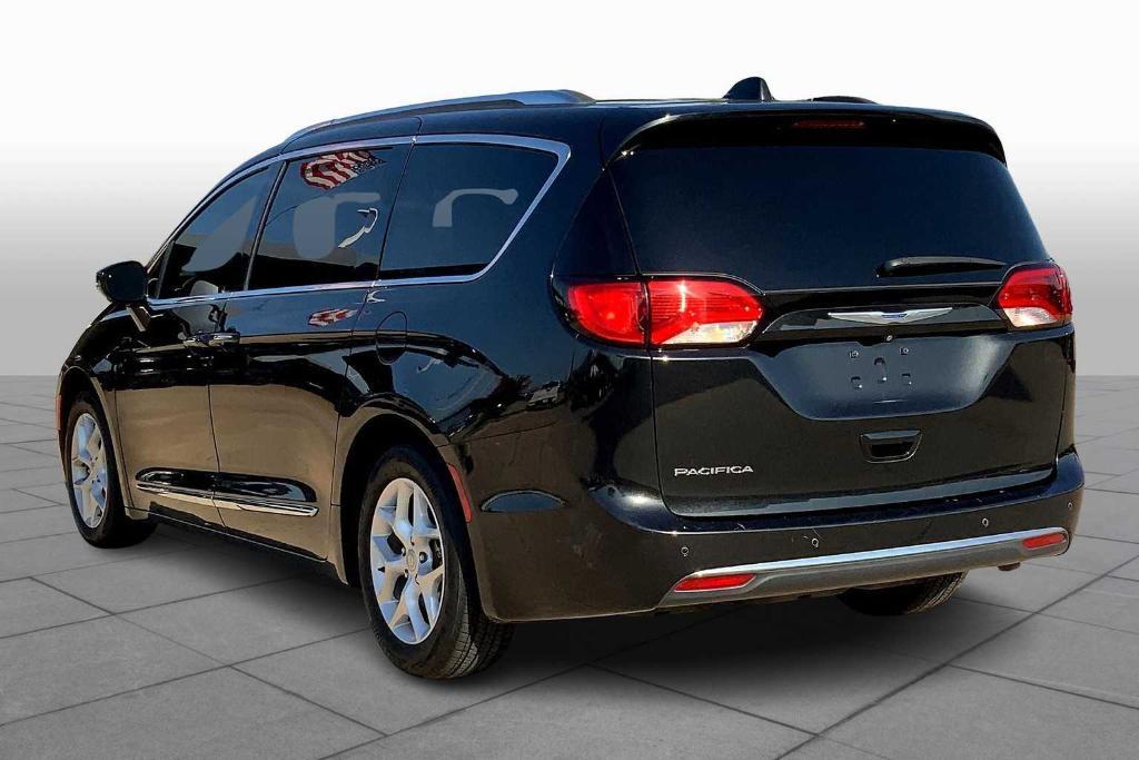 used 2018 Chrysler Pacifica car, priced at $16,280
