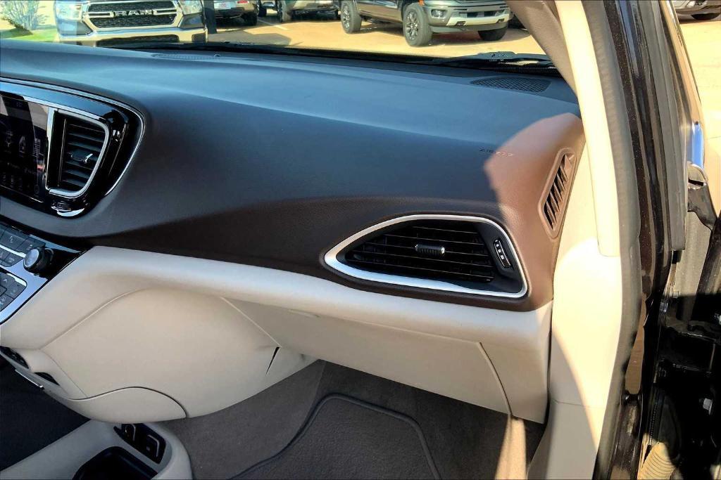 used 2018 Chrysler Pacifica car, priced at $16,280