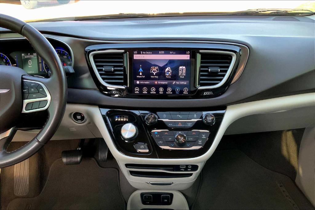 used 2018 Chrysler Pacifica car, priced at $16,280