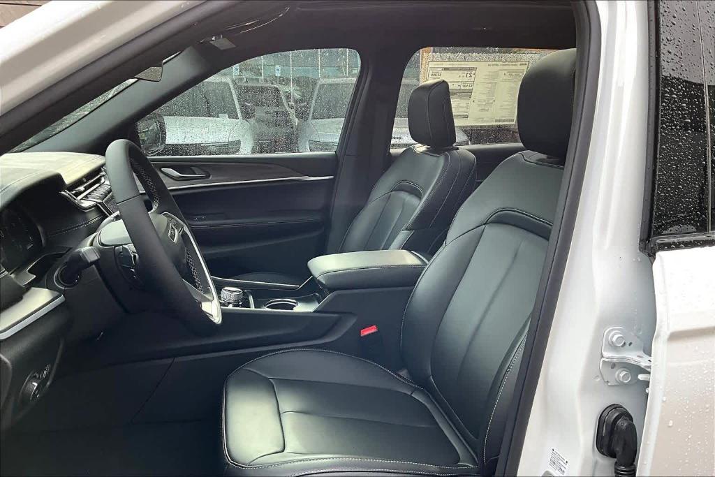 new 2025 Jeep Grand Cherokee L car, priced at $46,335