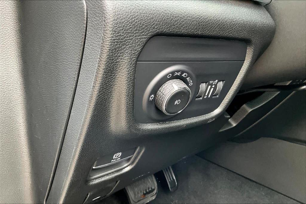 new 2025 Jeep Grand Cherokee L car, priced at $46,335