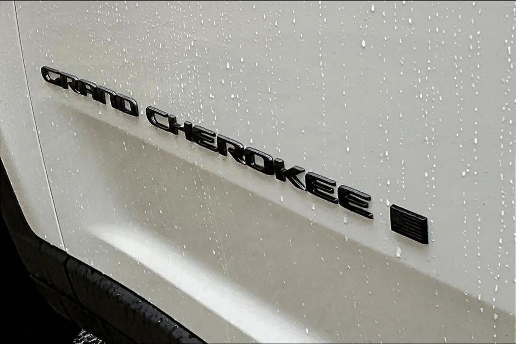 new 2025 Jeep Grand Cherokee L car, priced at $46,335