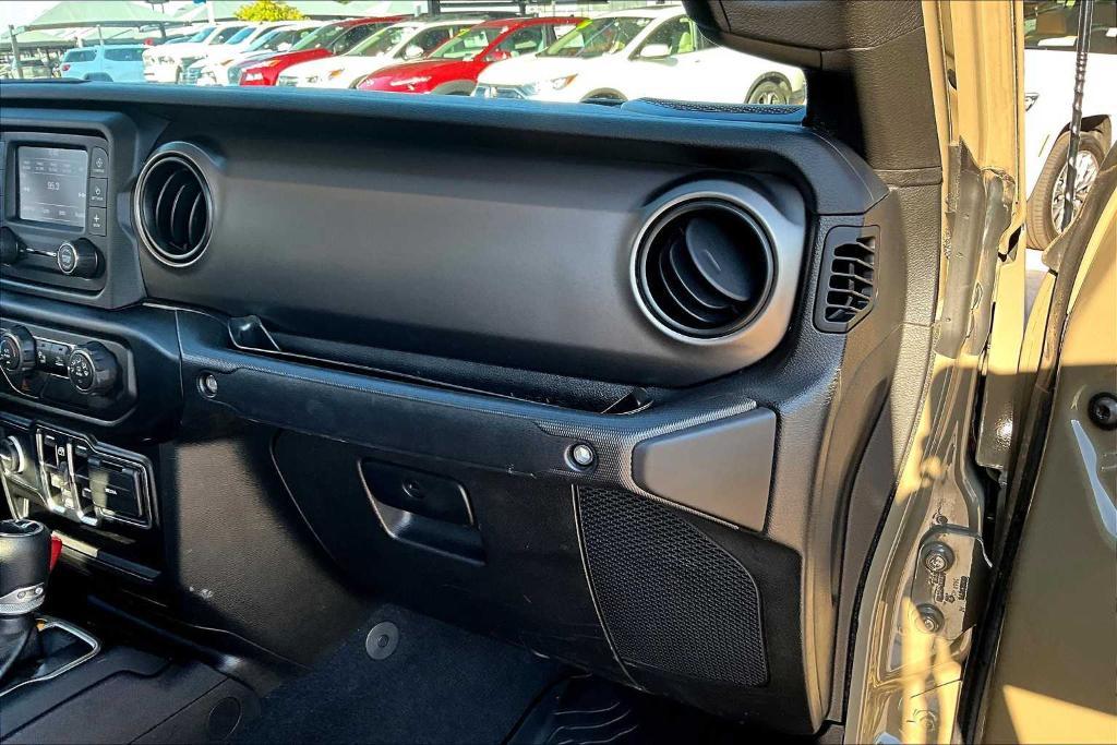 used 2020 Jeep Gladiator car, priced at $27,987