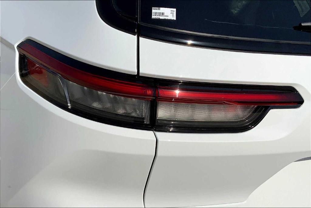 new 2025 Jeep Grand Cherokee L car, priced at $40,860