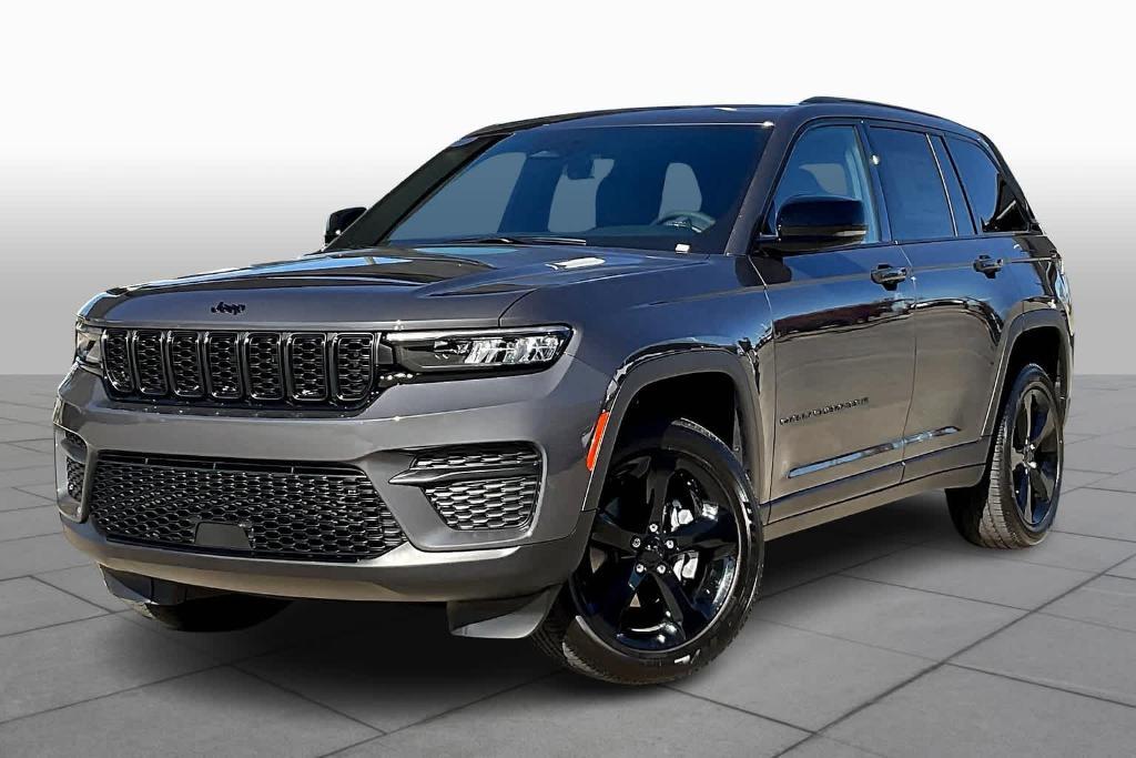 new 2025 Jeep Grand Cherokee car, priced at $42,499