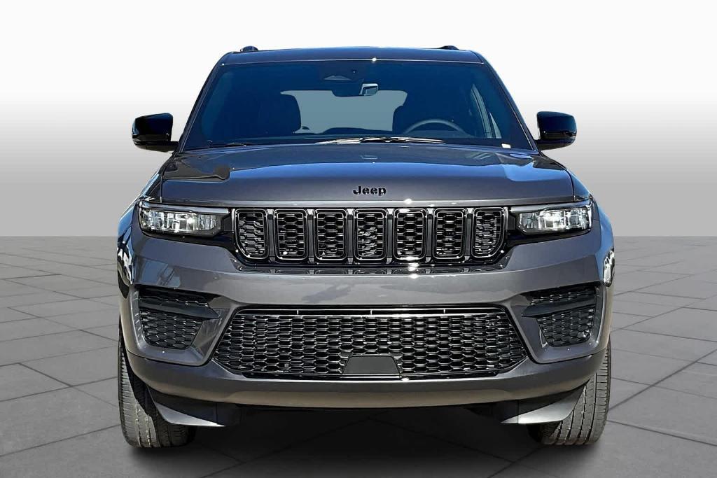 new 2025 Jeep Grand Cherokee car, priced at $42,499