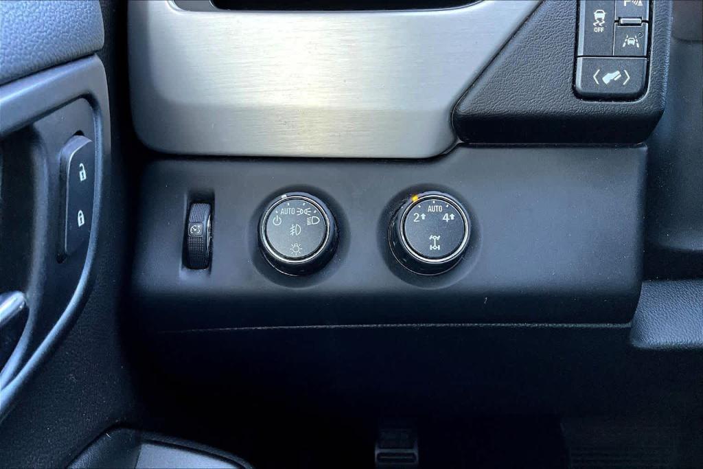 used 2016 GMC Yukon car, priced at $17,315