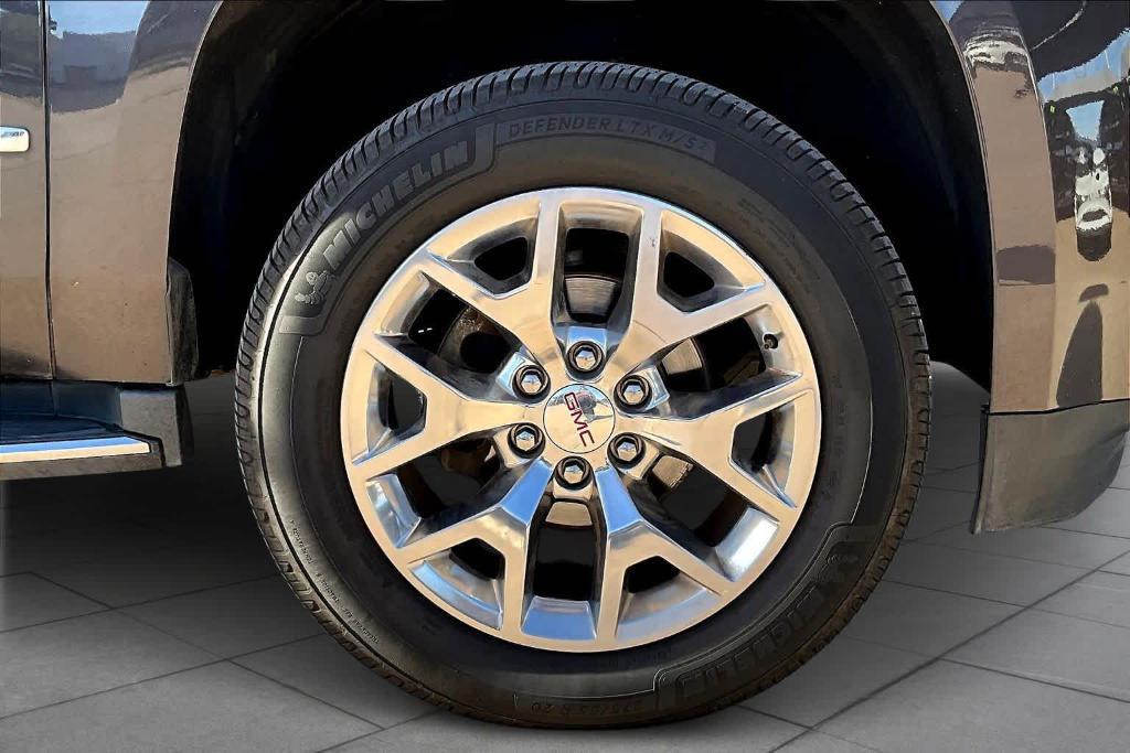 used 2016 GMC Yukon car, priced at $17,315