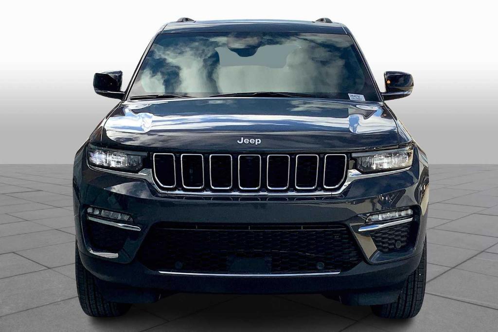 new 2025 Jeep Grand Cherokee car, priced at $45,021