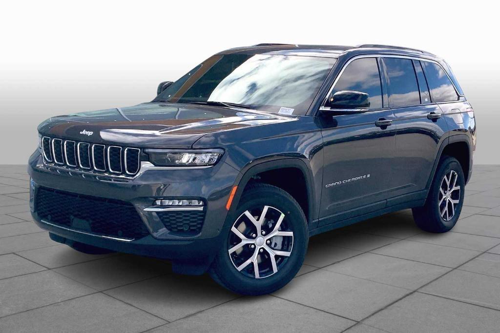 new 2025 Jeep Grand Cherokee car, priced at $45,021