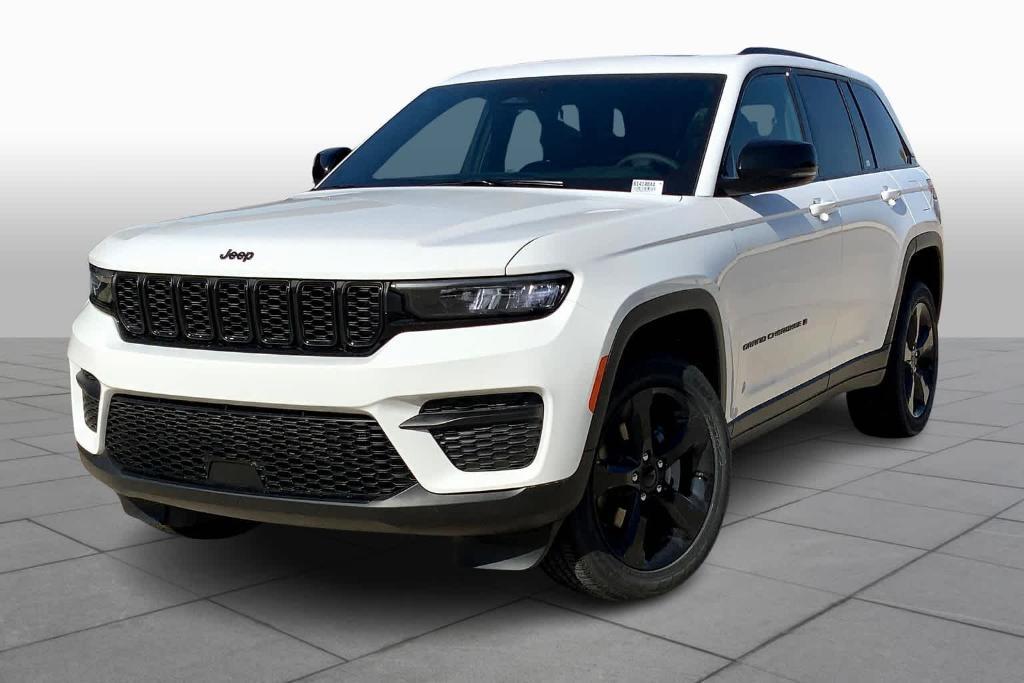new 2025 Jeep Grand Cherokee car, priced at $39,080