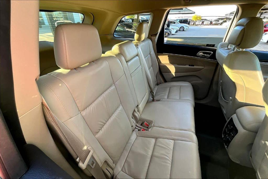 used 2015 Jeep Grand Cherokee car, priced at $12,237