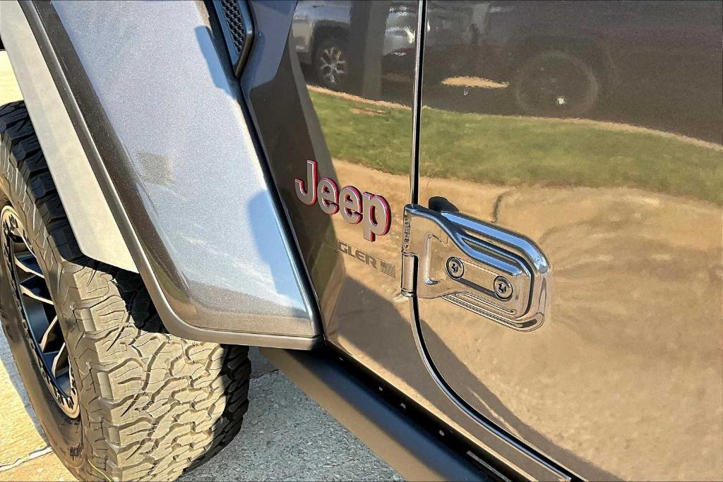 new 2025 Jeep Wrangler car, priced at $61,955