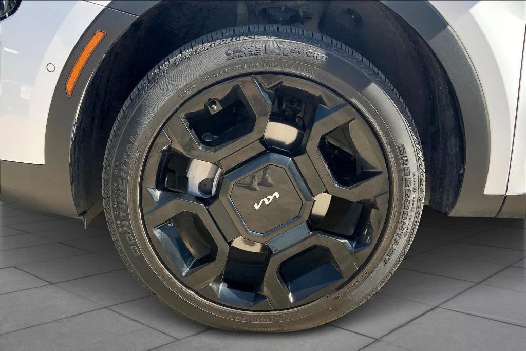 used 2024 Kia Sorento car, priced at $41,973