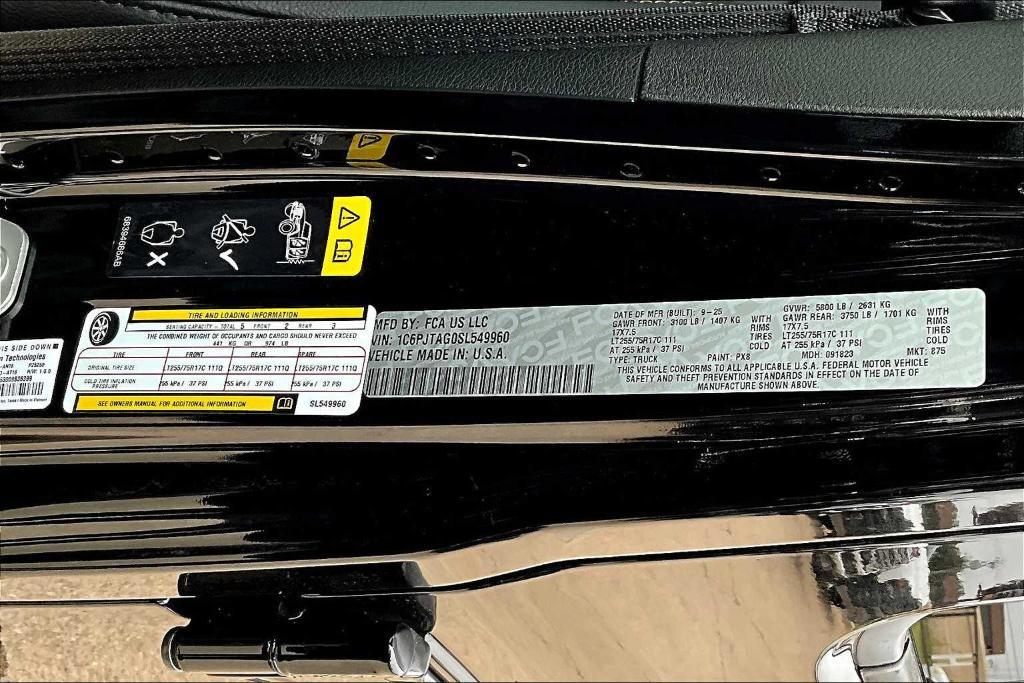 new 2025 Jeep Gladiator car, priced at $42,546