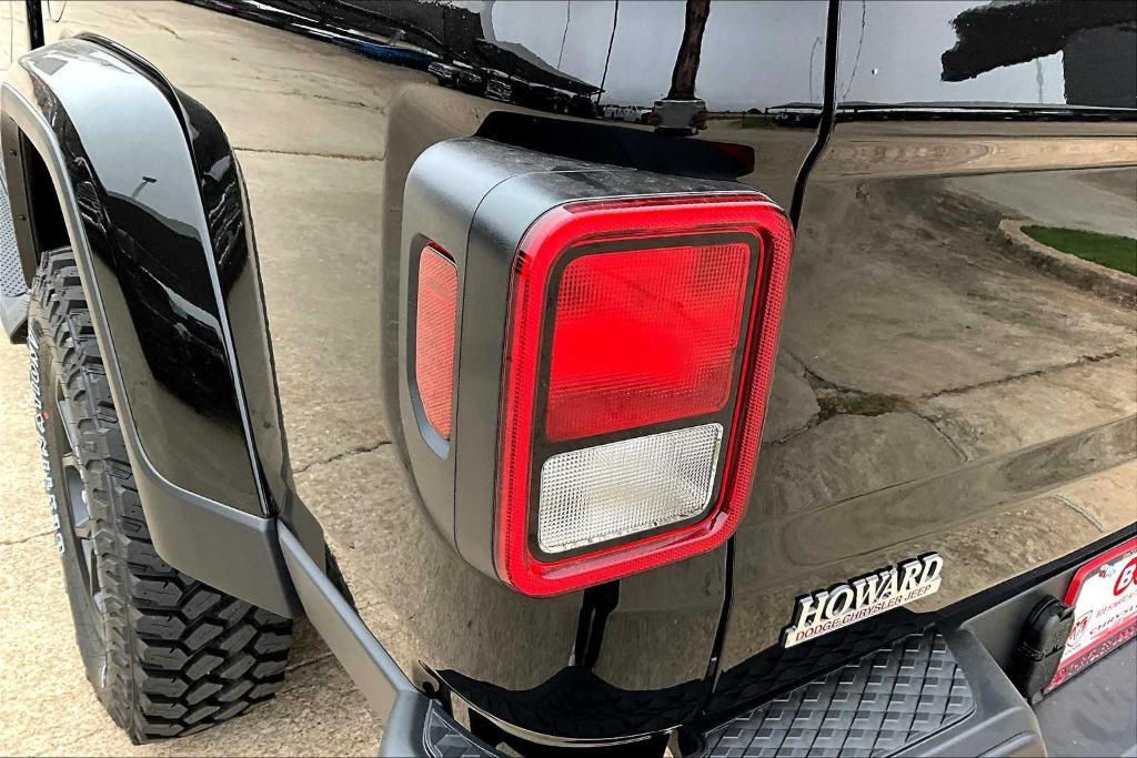 new 2025 Jeep Gladiator car, priced at $42,546