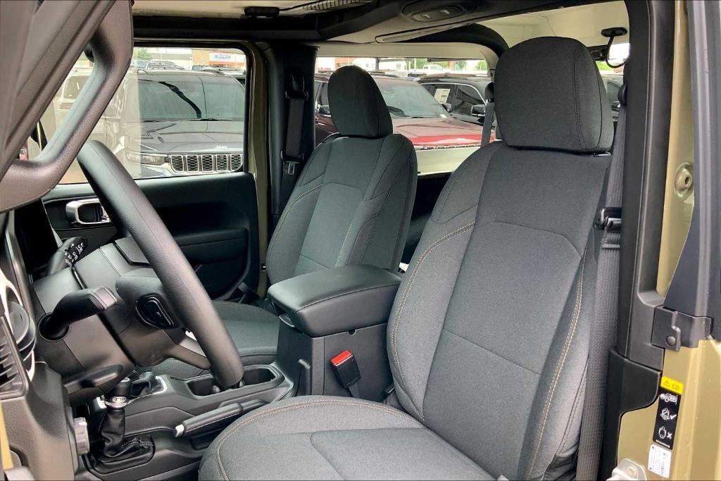 new 2025 Jeep Wrangler car, priced at $32,358