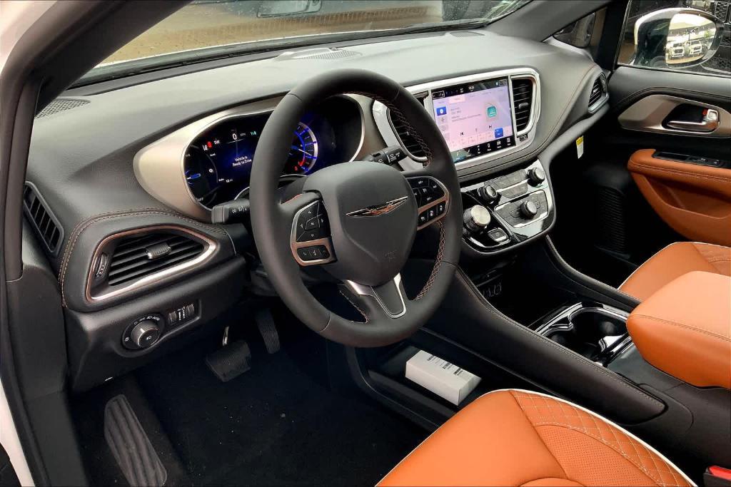 new 2025 Chrysler Pacifica Hybrid car, priced at $54,780