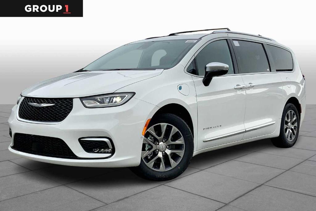 new 2025 Chrysler Pacifica Hybrid car, priced at $54,780