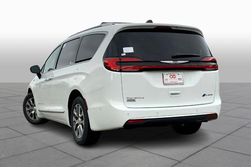 new 2025 Chrysler Pacifica Hybrid car, priced at $54,780
