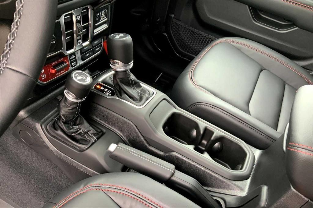 new 2025 Jeep Wrangler car, priced at $52,243