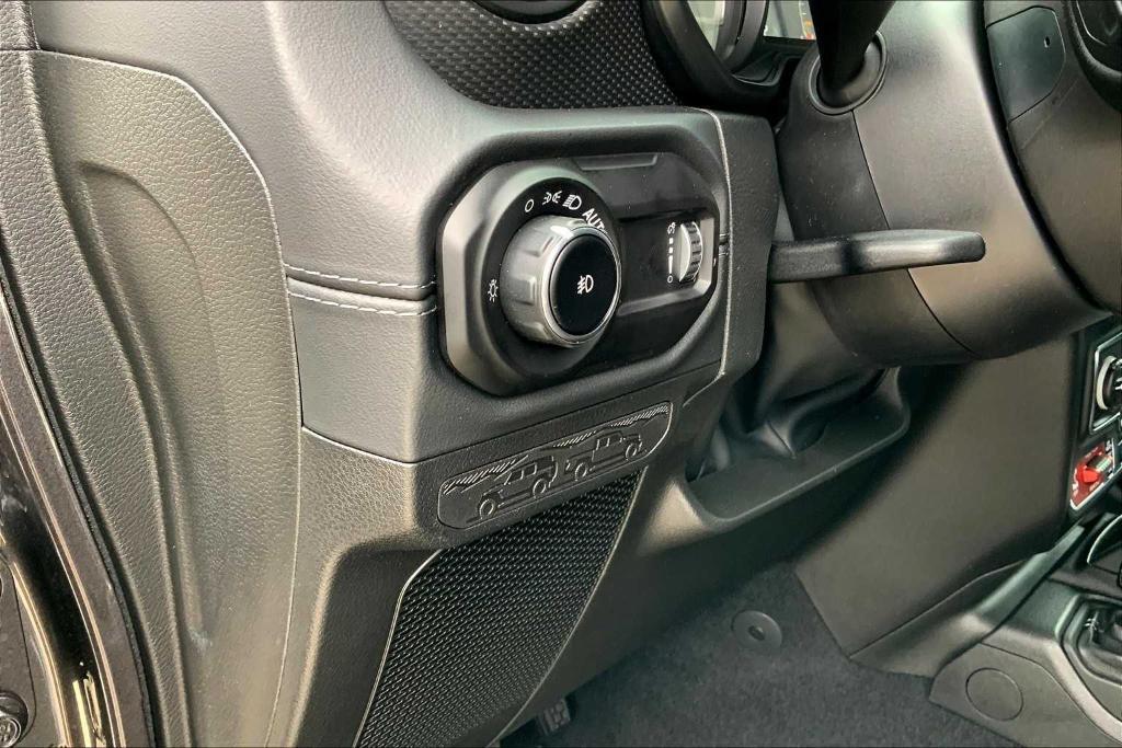 new 2025 Jeep Wrangler car, priced at $52,243