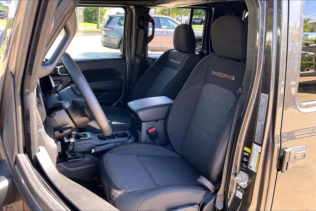 new 2024 Jeep Gladiator car, priced at $53,258