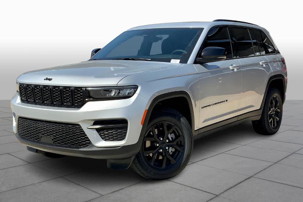 new 2025 Jeep Grand Cherokee car, priced at $40,648