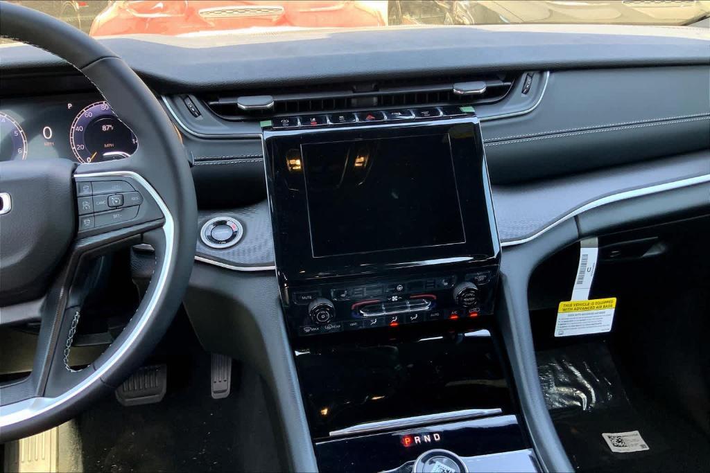 new 2025 Jeep Grand Cherokee car, priced at $38,530