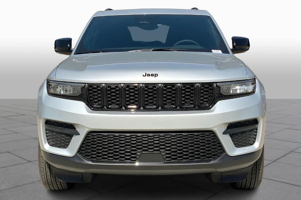 new 2025 Jeep Grand Cherokee car, priced at $38,530