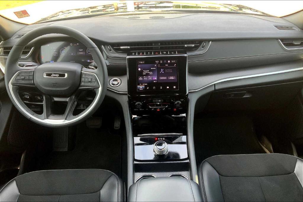 used 2024 Jeep Grand Cherokee car, priced at $31,257