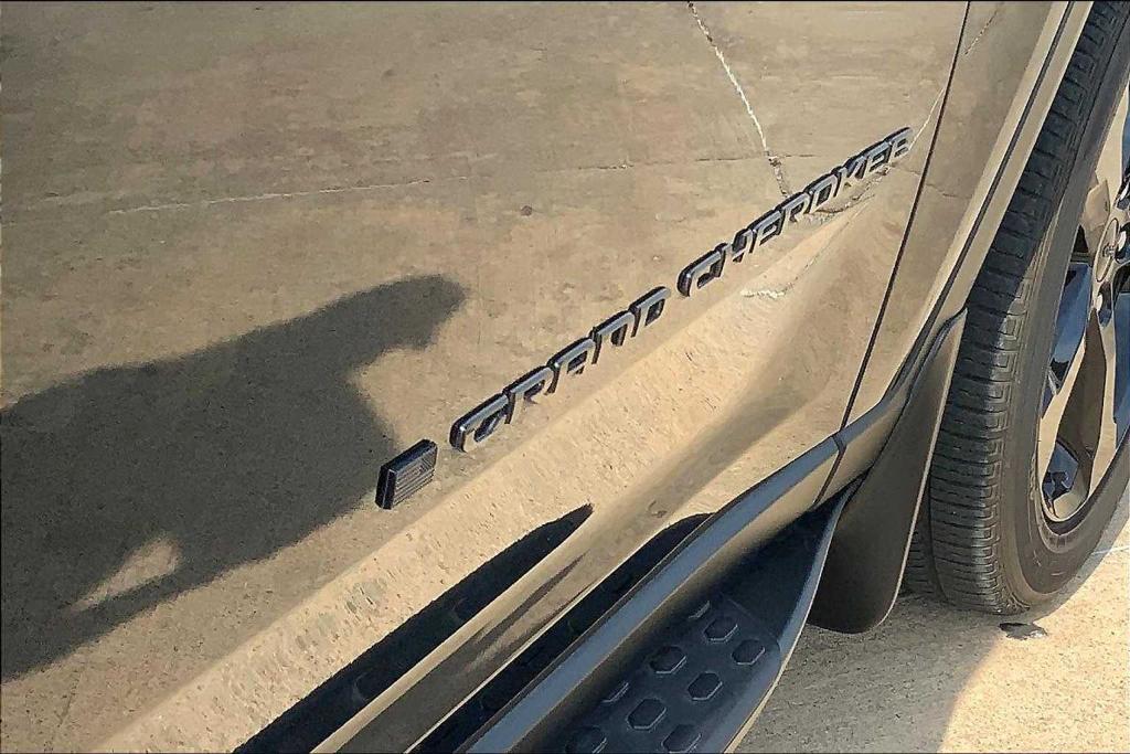 used 2024 Jeep Grand Cherokee car, priced at $31,257