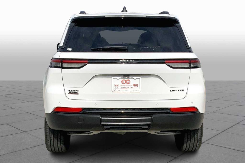 new 2025 Jeep Grand Cherokee car, priced at $49,240