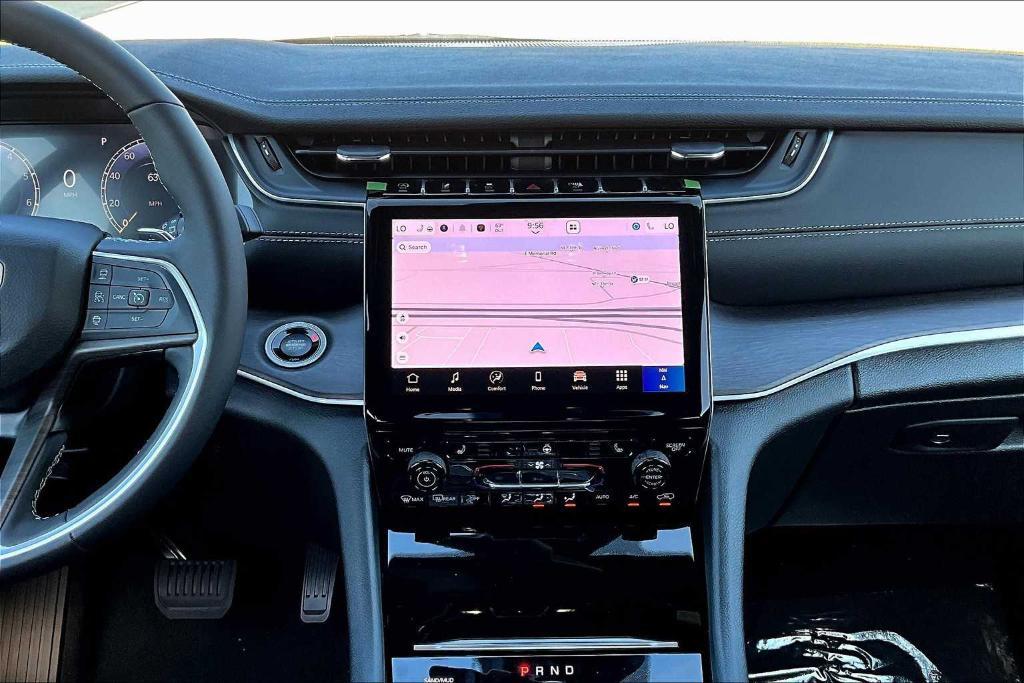 new 2025 Jeep Grand Cherokee car, priced at $40,445