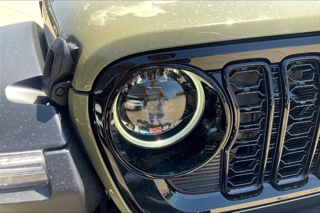 new 2025 Jeep Wrangler car, priced at $47,275