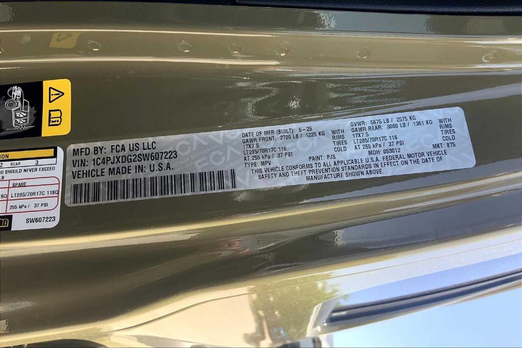 new 2025 Jeep Wrangler car, priced at $47,275
