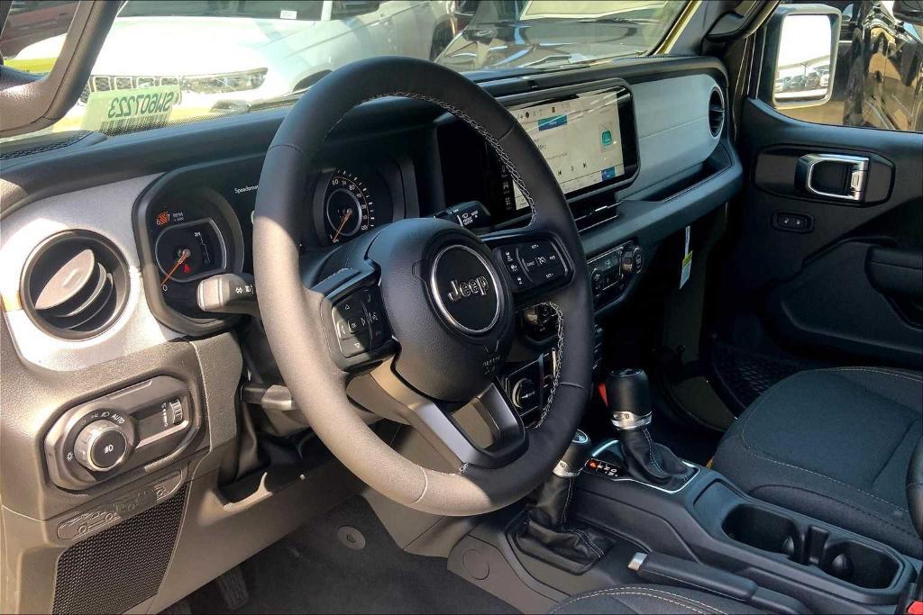 new 2025 Jeep Wrangler car, priced at $47,275
