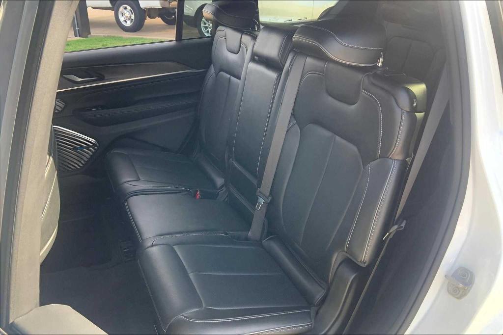 used 2022 Jeep Grand Cherokee L car, priced at $38,271
