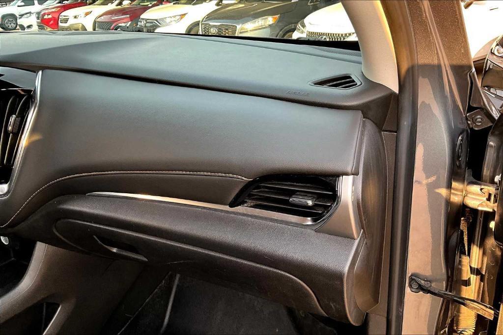 used 2021 Chevrolet Traverse car, priced at $19,575