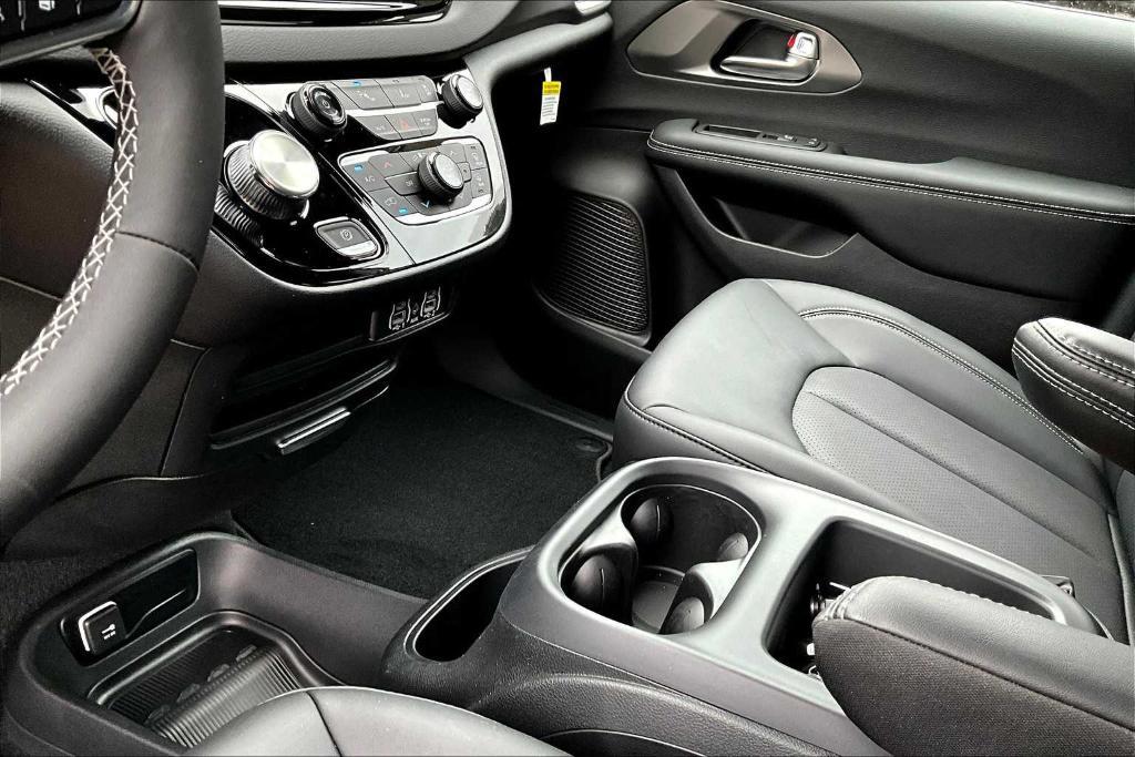 new 2025 Chrysler Voyager car, priced at $38,790